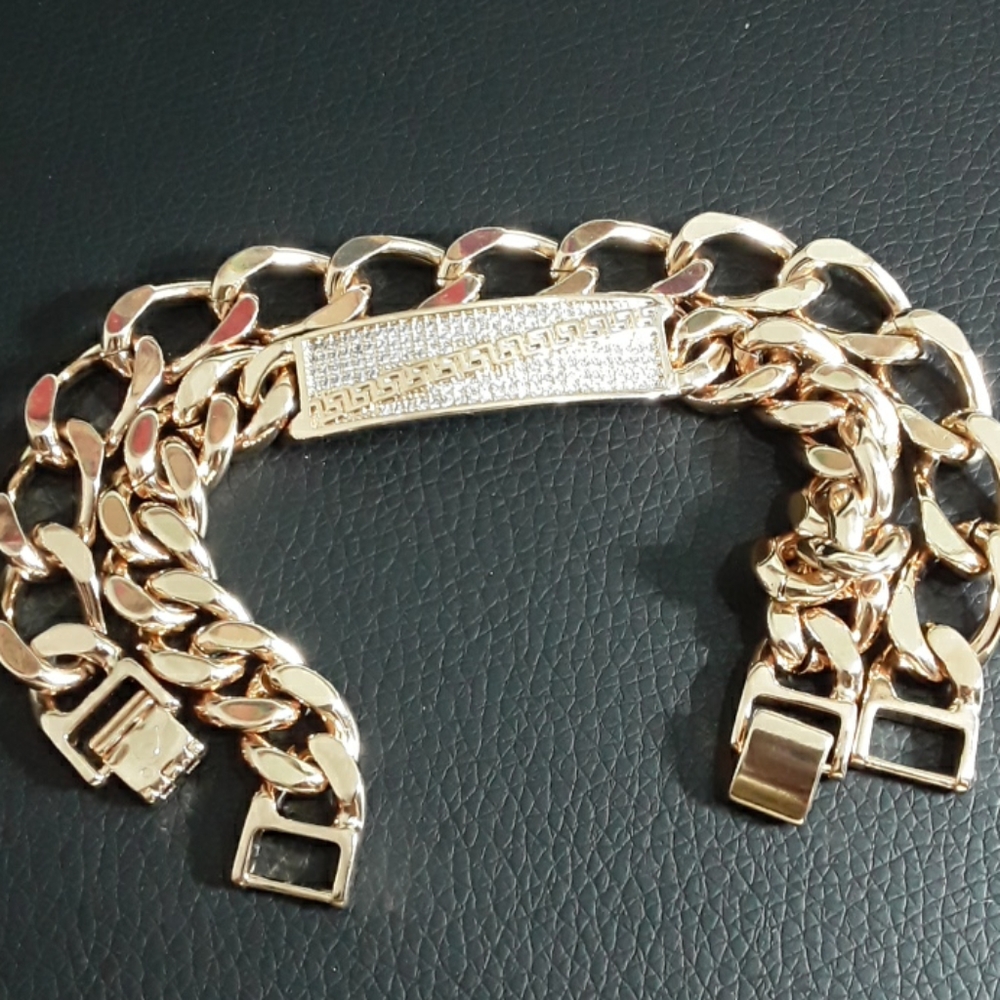 Bracelet